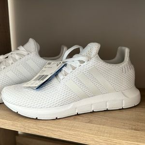 Adidas swift run - new with tags!!